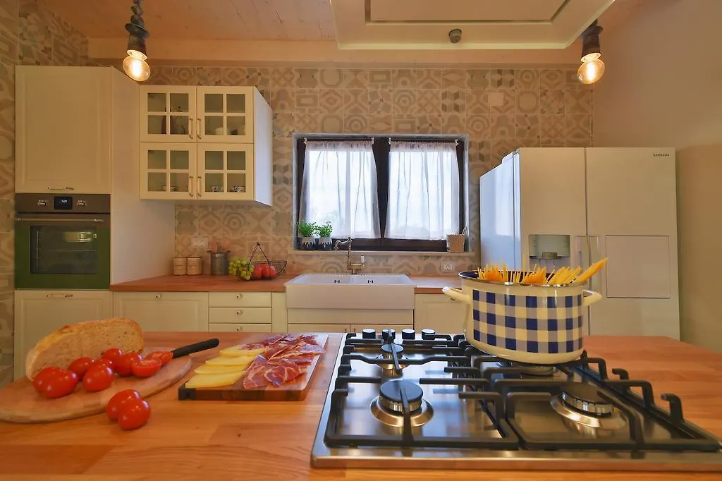 Villa Campi Veliki Vareški